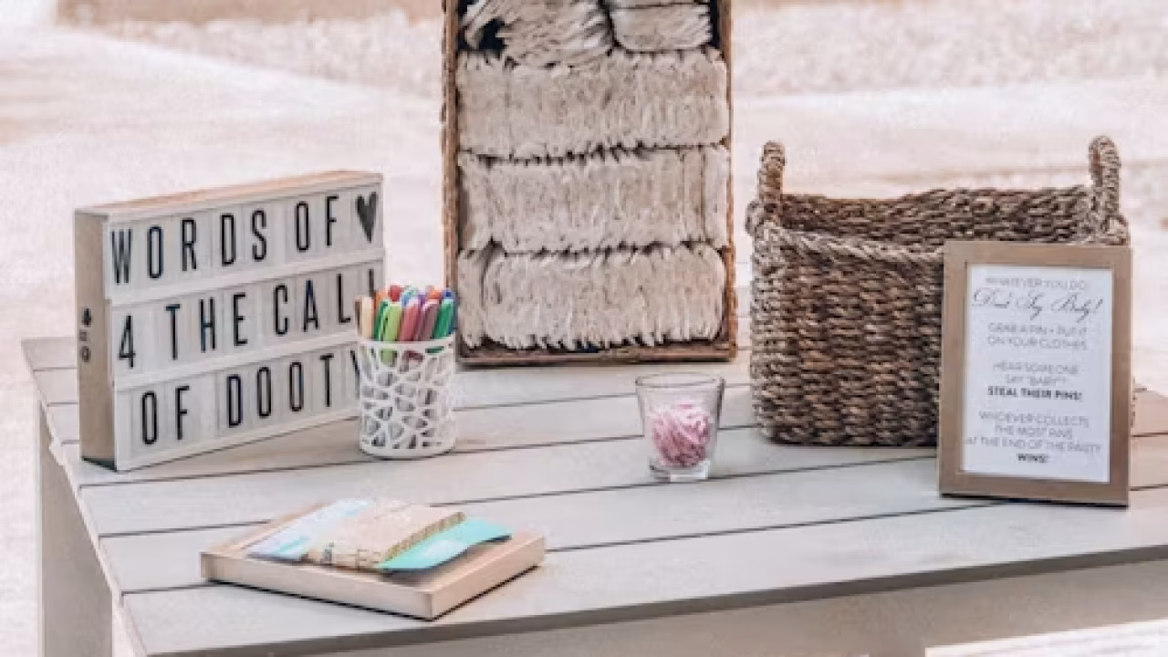 Wedding shower Game Table
